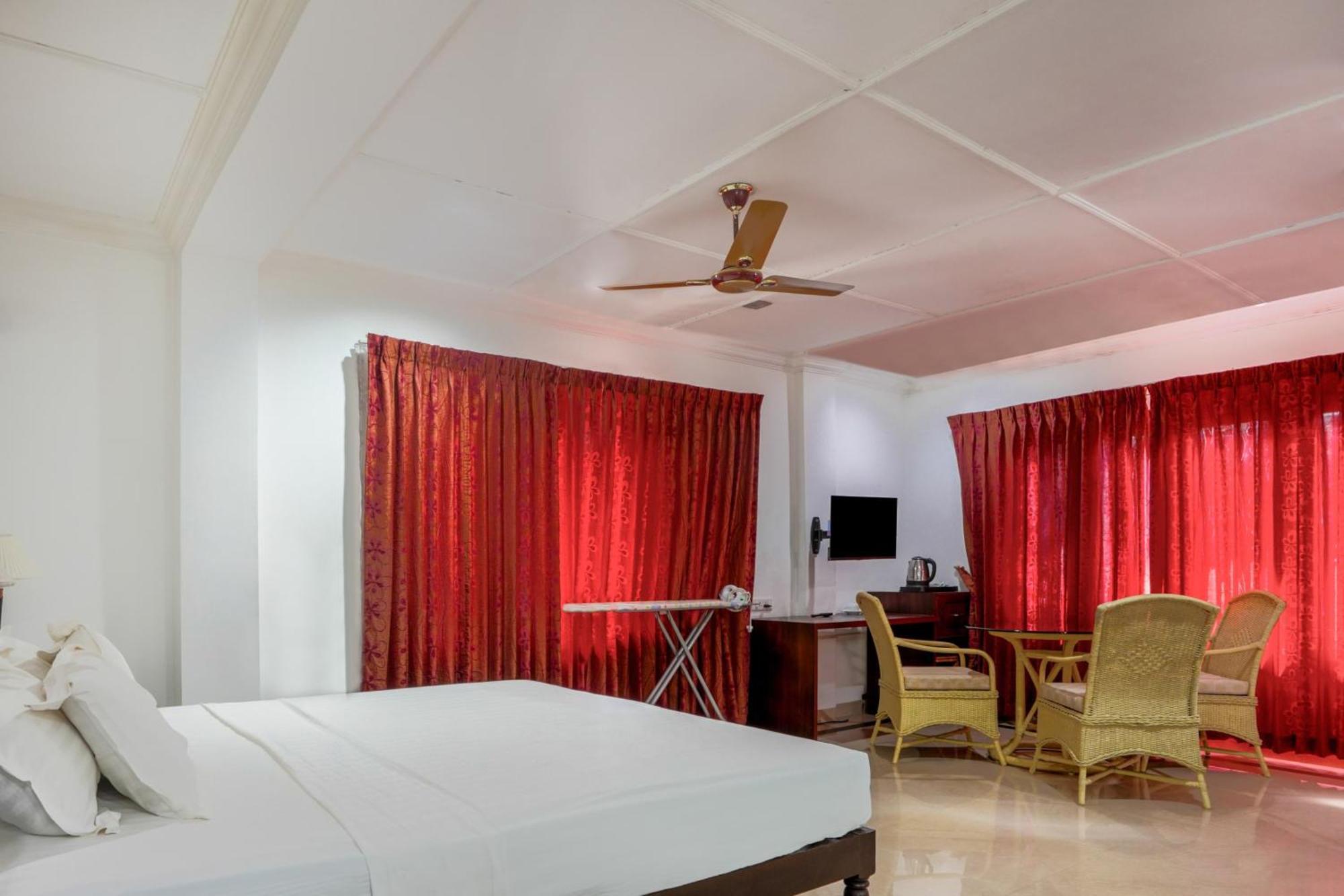 Palette Resorts- Tapovan Green County Thattakād Kültér fotó